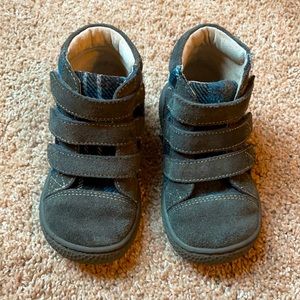 Livie & Luca Kids Grey/Blue Plaid Boots Size 7